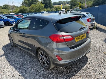 Used Ford Fiesta 2018 for sale - 79632668: Photo