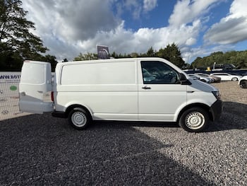 Used Volkswagen Transporter 2016 for sale - 79695390: Photo