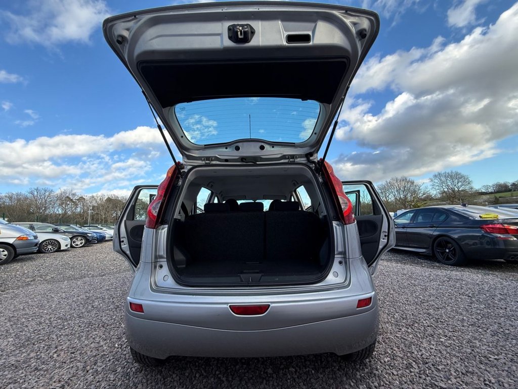 Used Nissan Note 2009 for sale - 77719548: Photo 12