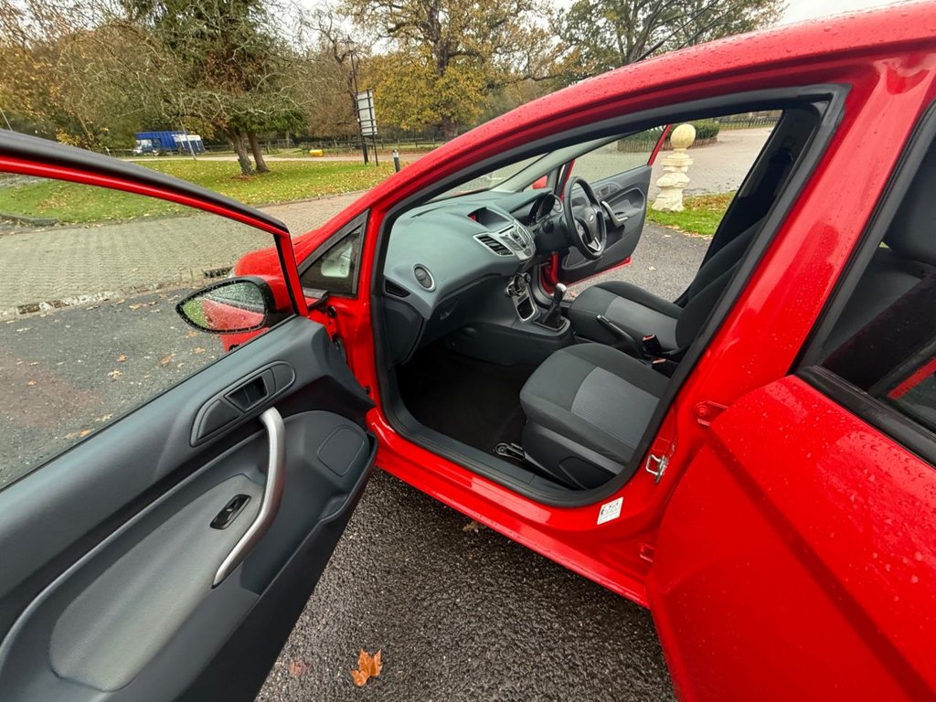 Used Ford Fiesta 2010 for sale - 76582805: Photo 19