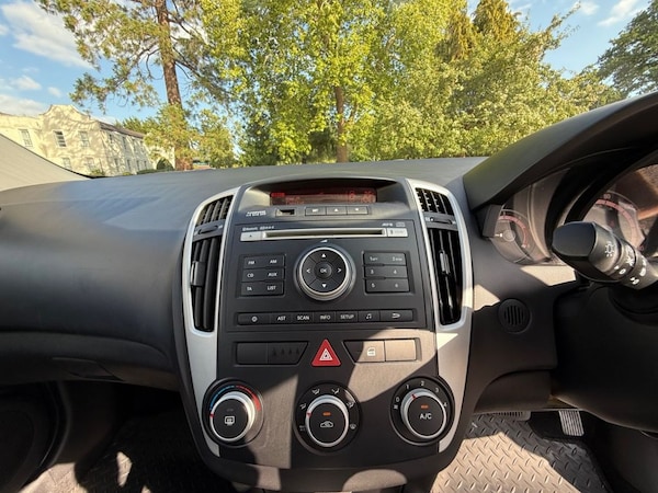Used Kia Ceed 2012 for sale - 75542691: Photo 24