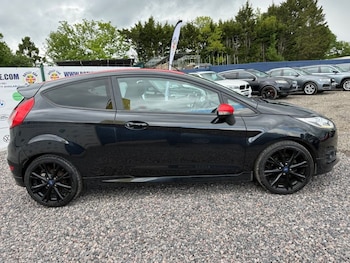 Used Ford Fiesta 2016 for sale - 78598005: Photo