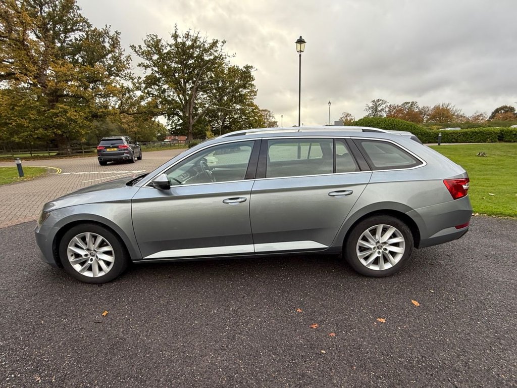 Used Skoda Superb 2019 for sale - 76454307: Photo 12