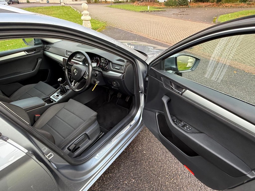 Used Skoda Superb 2019 for sale - 76454307: Photo 30