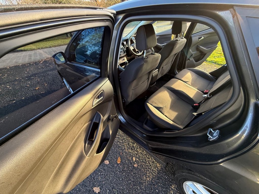 Used Ford Focus 2016 for sale - 76590904: Photo 16