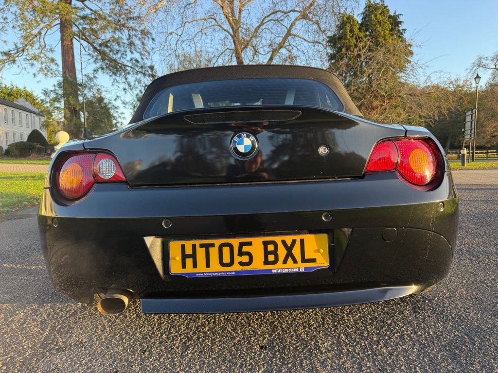 Used BMW Z4 2005 for sale - 76604839: Photo 12