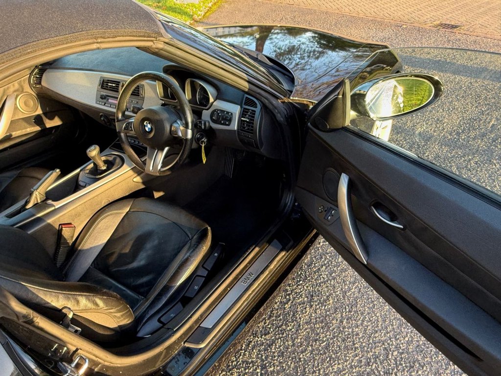 Used BMW Z4 2005 for sale - 76604839: Photo 22