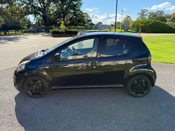 Used Toyota AYGO 2013 for sale - 76291483: Photo 9