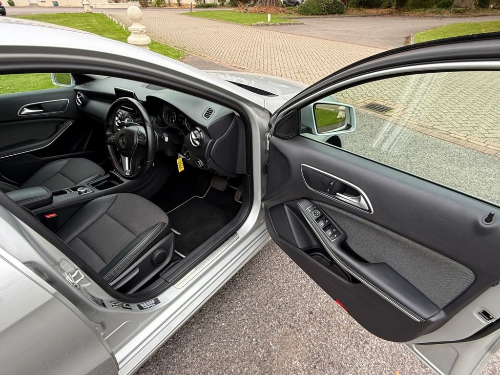 Used Mercedes-Benz A-Class 2013 for sale - 76481637: Photo 32