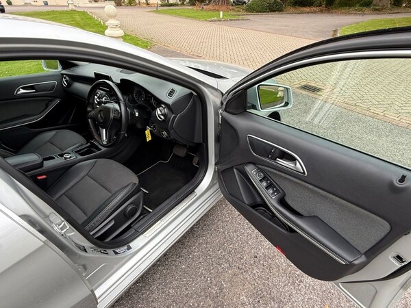 Used Mercedes-Benz A-Class 2013 for sale - 76236175: Photo 32