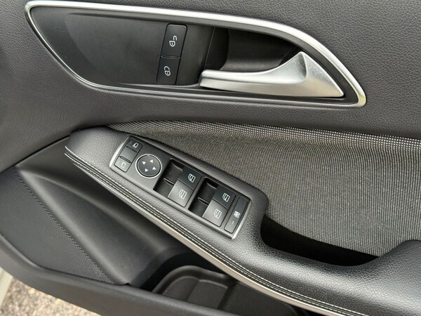 Used Mercedes-Benz A-Class 2013 for sale - 76236175: Photo 41