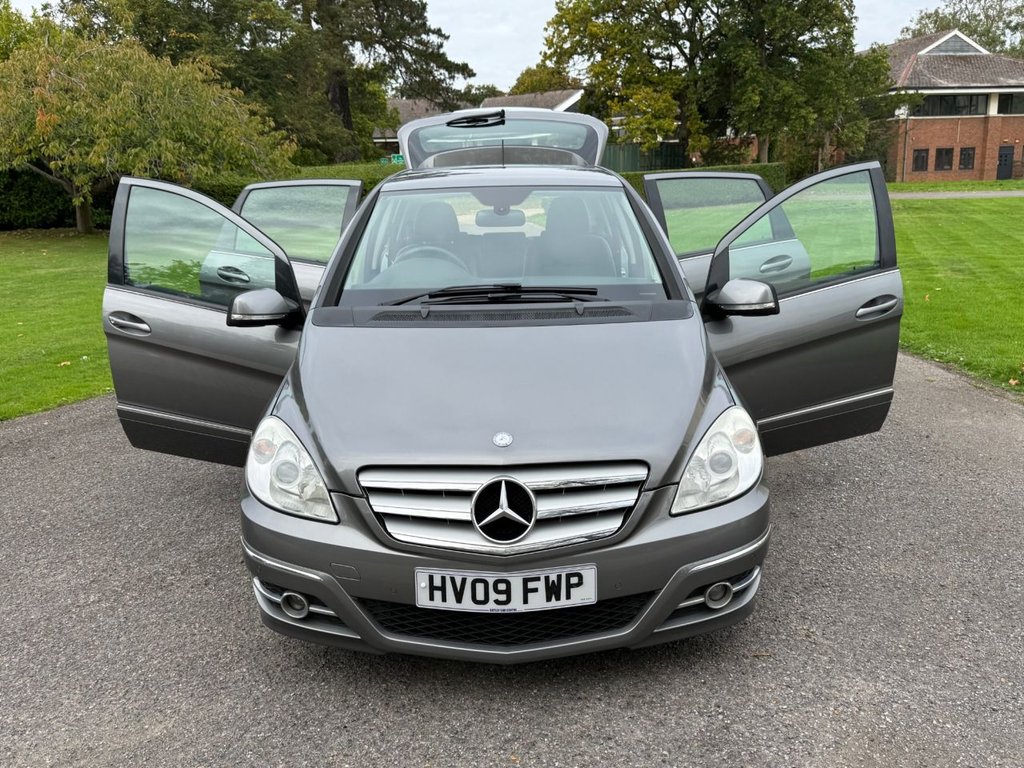 Used Mercedes-Benz B Class 2009 for sale - 76304118: Photo 17