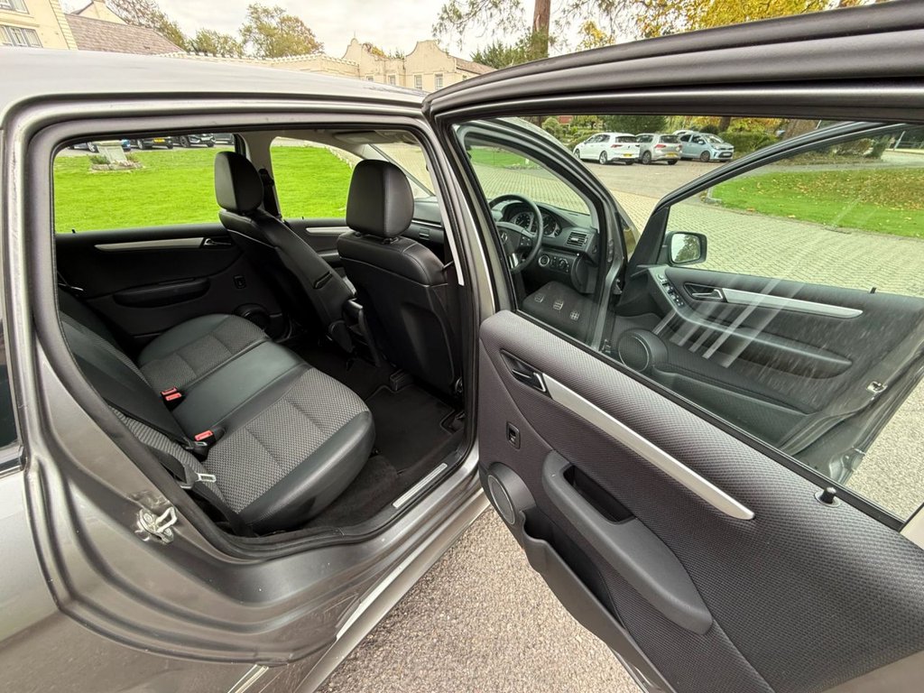 Used Mercedes-Benz B Class 2009 for sale - 76304118: Photo 24
