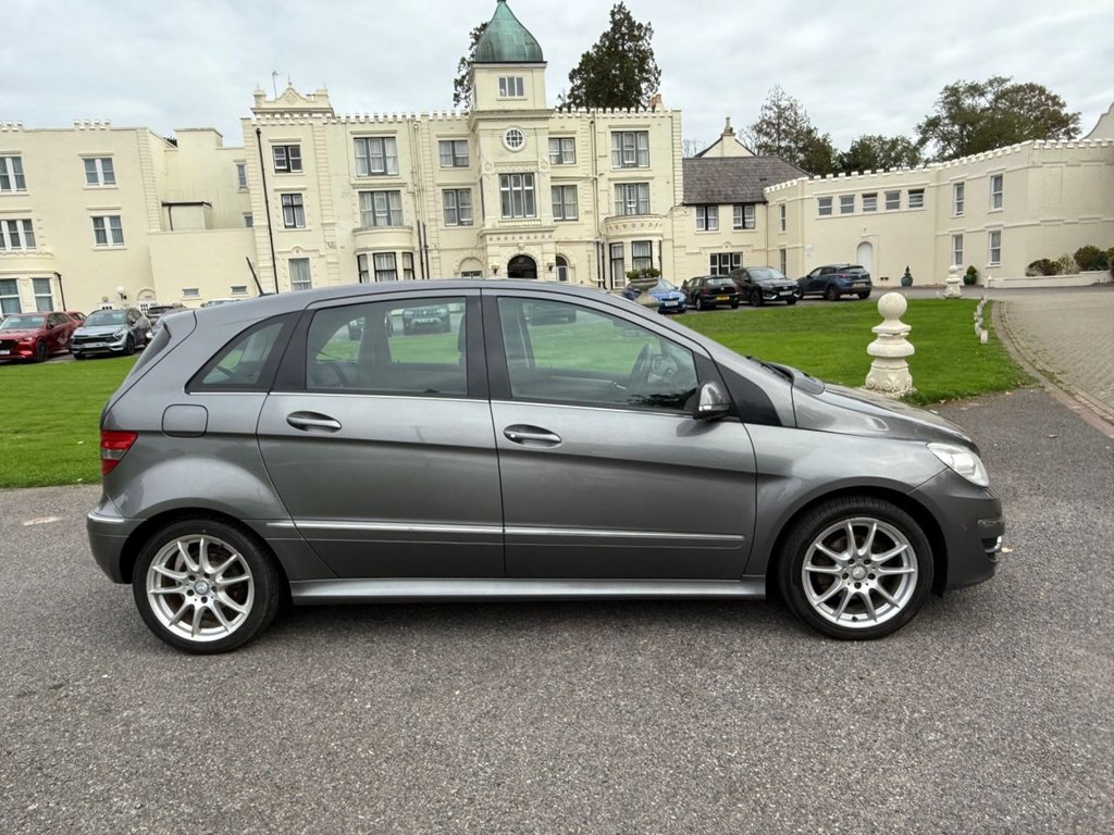 Used Mercedes-Benz B Class 2009 for sale - 76304118: Photo 4