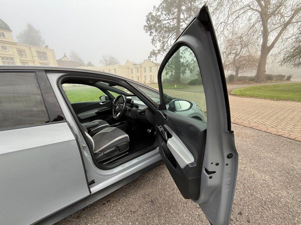 Used Volkswagen ID.3 2020 for sale - 76986139: Photo 21