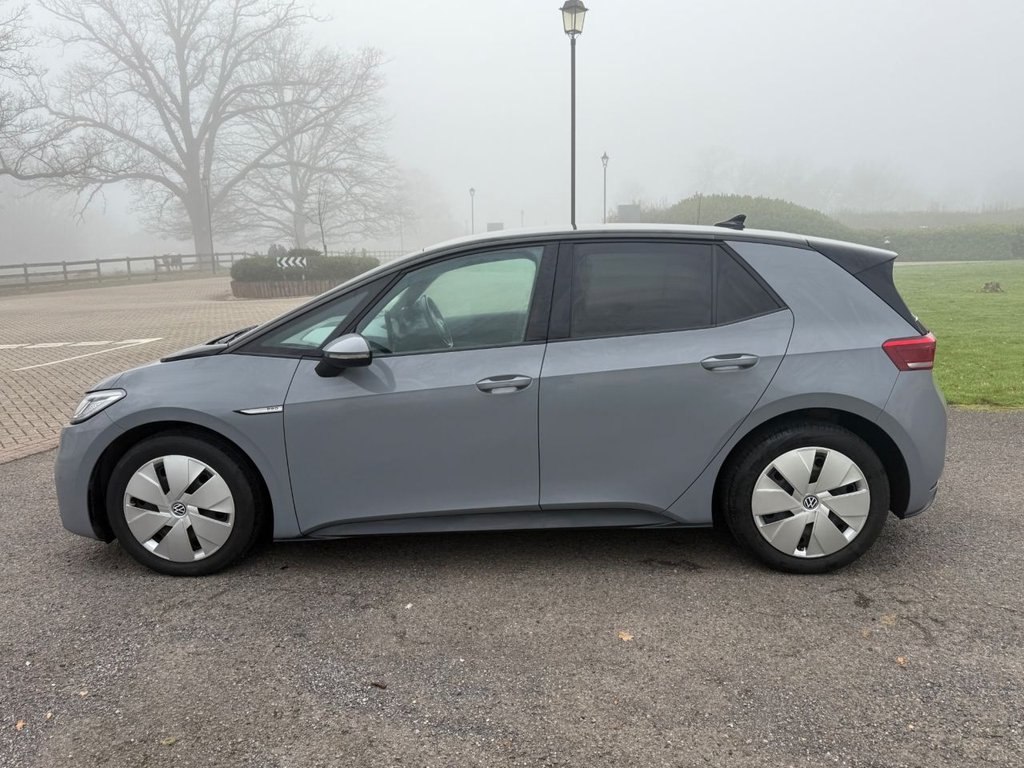 Used Volkswagen ID.3 2020 for sale - 76986139: Photo 9
