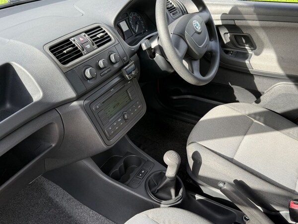 Used Skoda Fabia 2010 for sale - 76173180: Photo 16