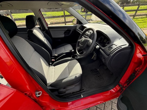 Used Skoda Fabia 2010 for sale - 76173180: Photo 22