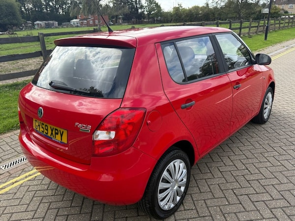 Used Skoda Fabia 2010 for sale - 76173180: Photo 4