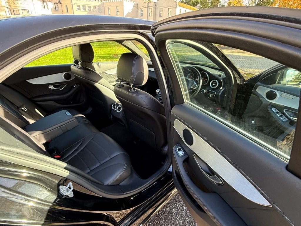 Used Mercedes-Benz C Class 2015 for sale - 76439288: Photo 25