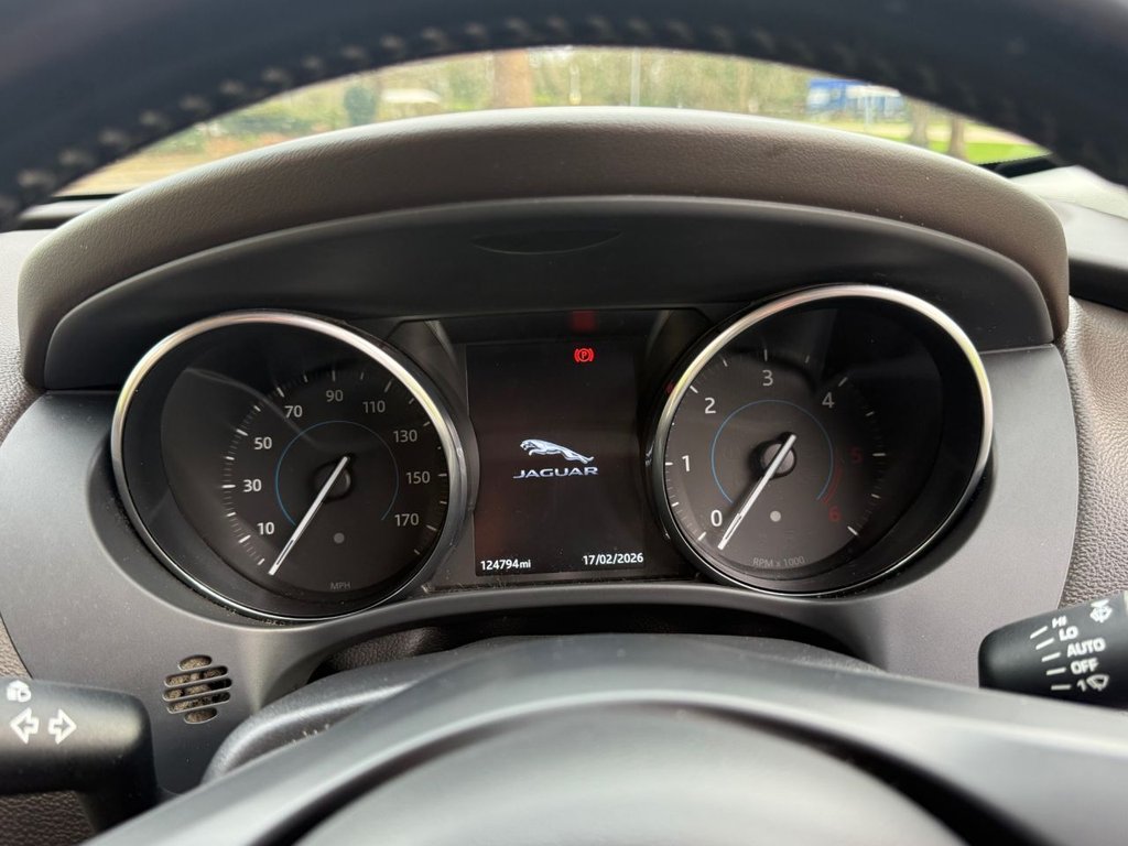 Used Jaguar F-Pace 2016 for sale - 77594047: Photo 23