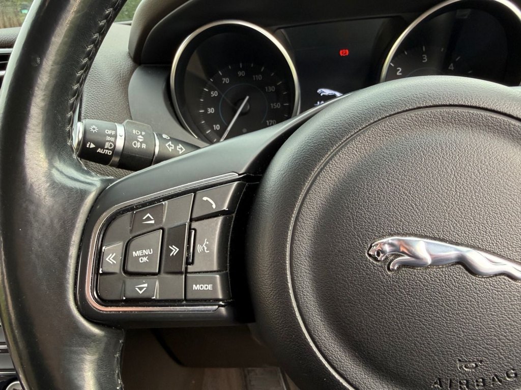 Used Jaguar F-Pace 2016 for sale - 77594047: Photo 24