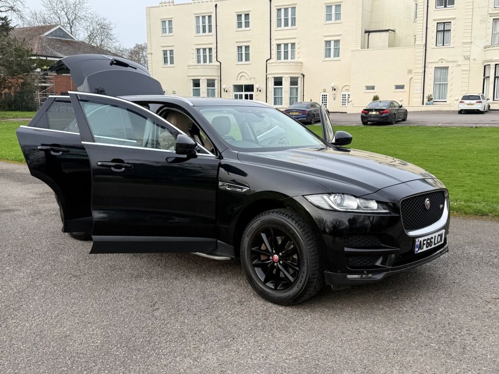 Used Jaguar F-Pace 2016 for sale - 77594047: Photo 3