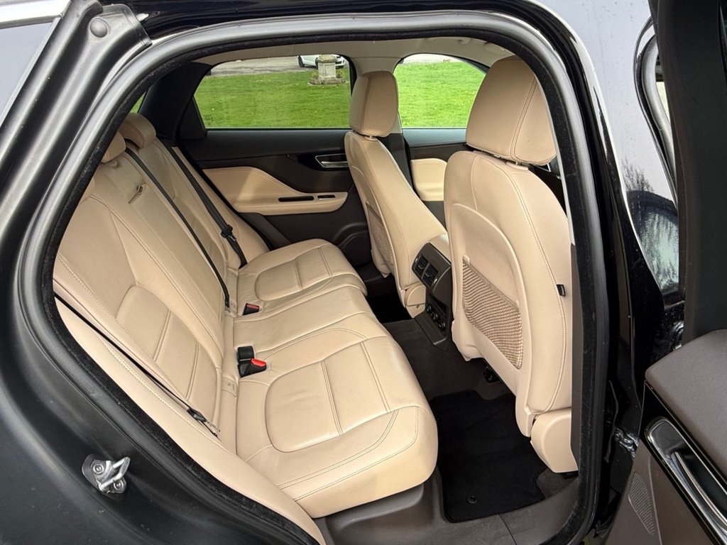 Used Jaguar F-Pace 2016 for sale - 77594047: Photo 32
