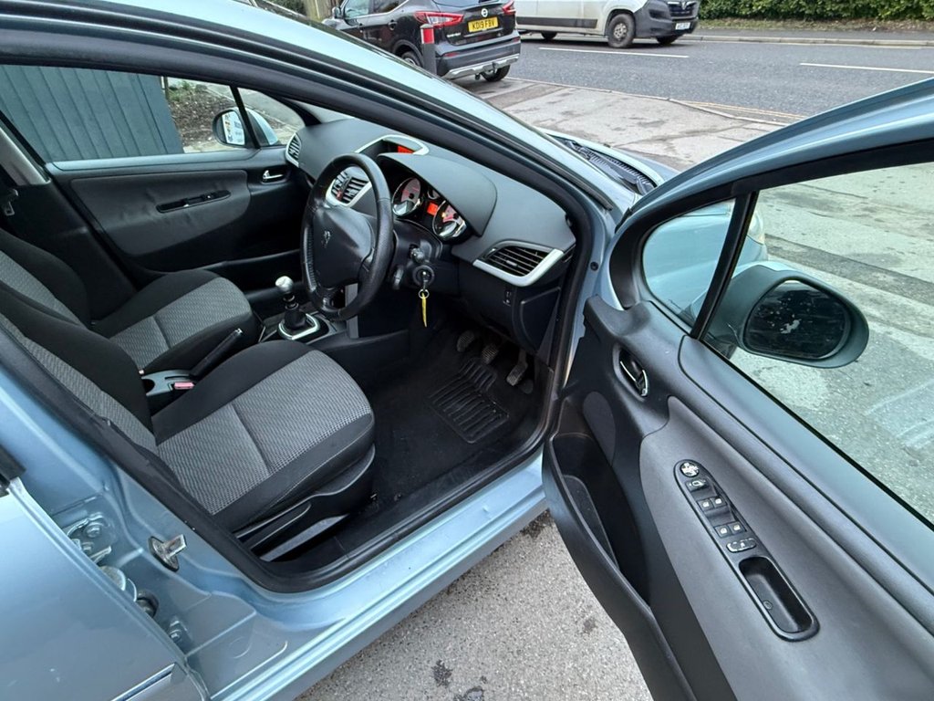 Used Peugeot 207 2010 for sale - 77407655: Photo 9