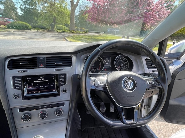 Used Volkswagen Golf 2014 for sale - 74401610: Photo 31