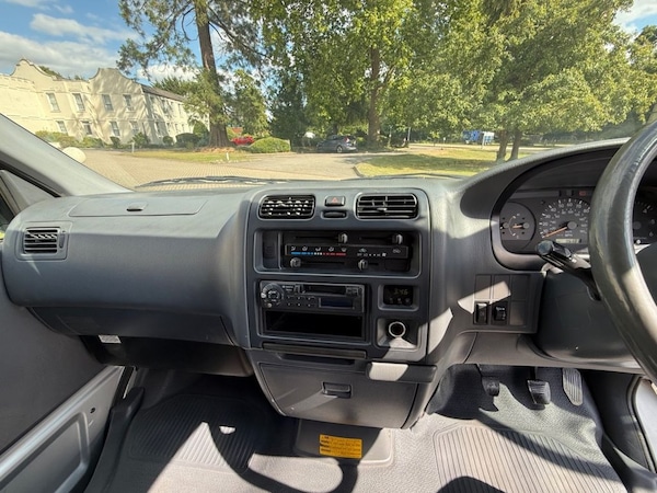 Used Toyota HiAce 2005 for sale - 75542684: Photo 27