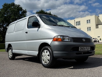 Used Toyota HiAce 2005 for sale - 75542684: Photo