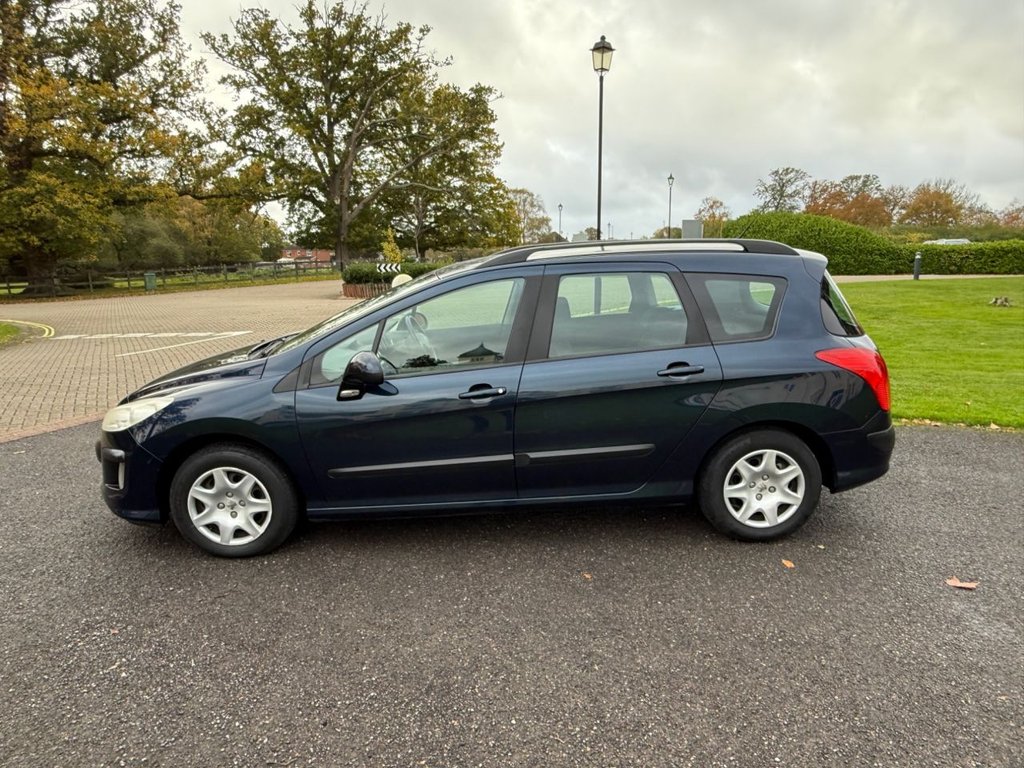 Used Peugeot 308 2010 for sale - 76454471: Photo 12