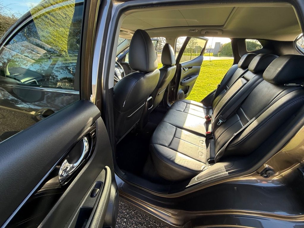 Used Nissan Qashqai 2017 for sale - 77451992: Photo 27