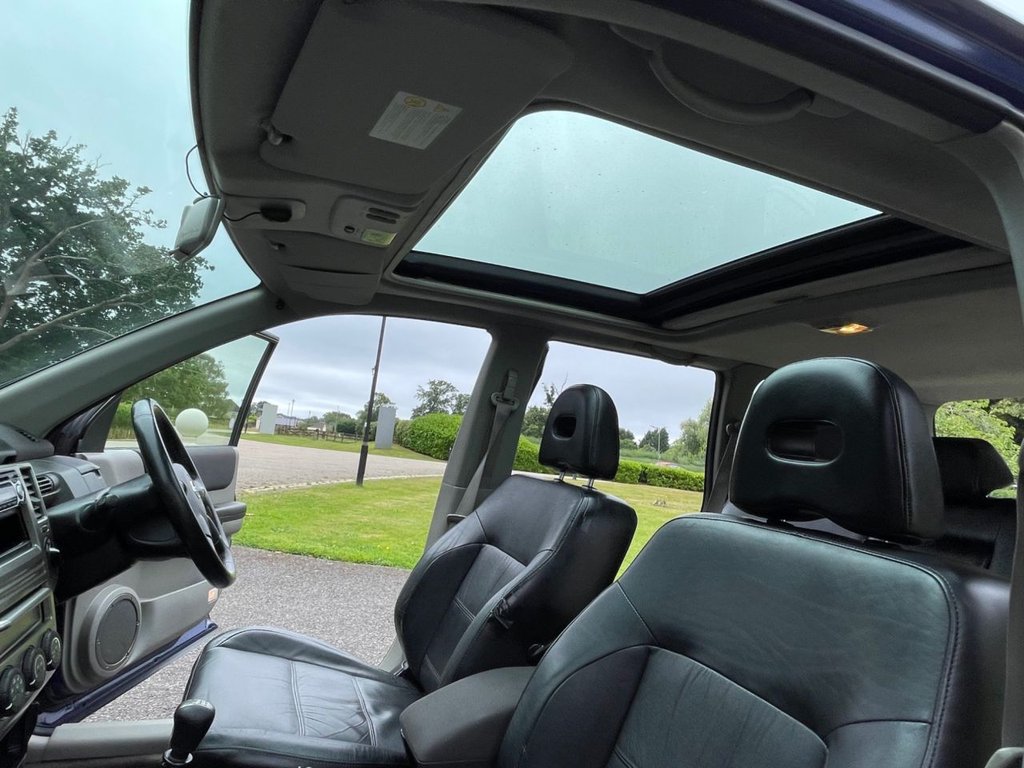 Used Nissan X-Trail 2004 for sale - 76768161: Photo 21