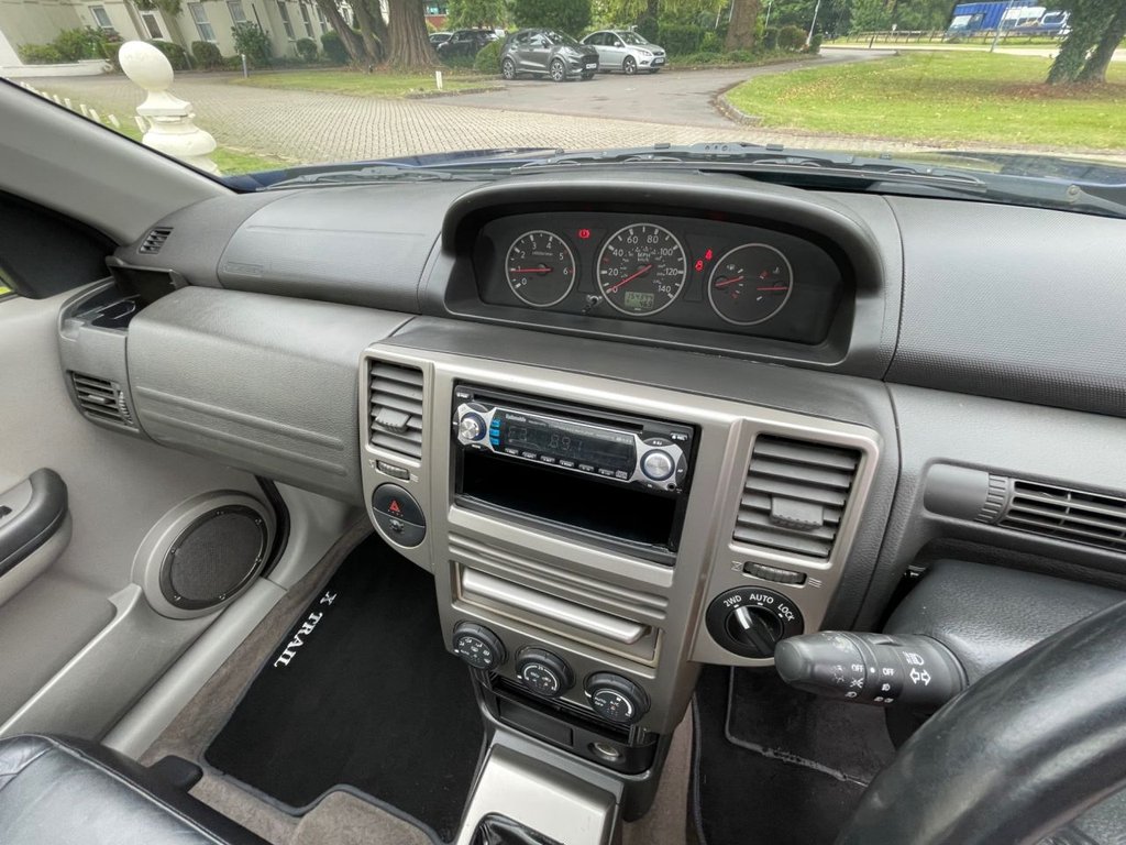 Used Nissan X-Trail 2004 for sale - 76768161: Photo 27