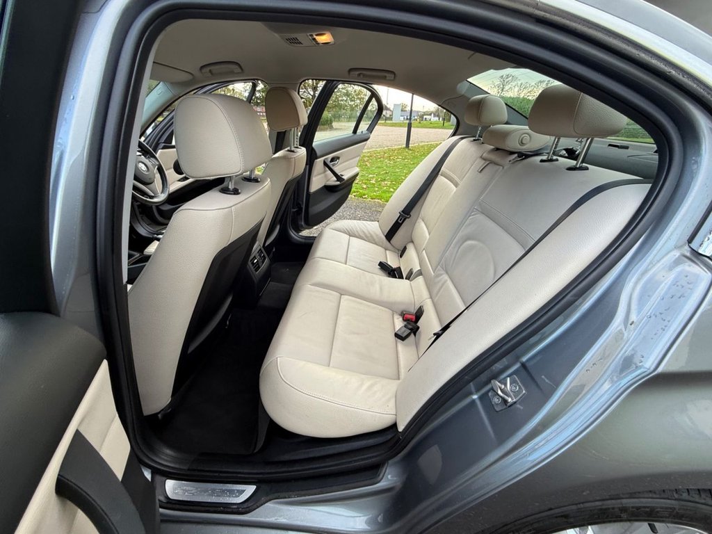 Used BMW 3 Series 2011 for sale - 76590903: Photo 22