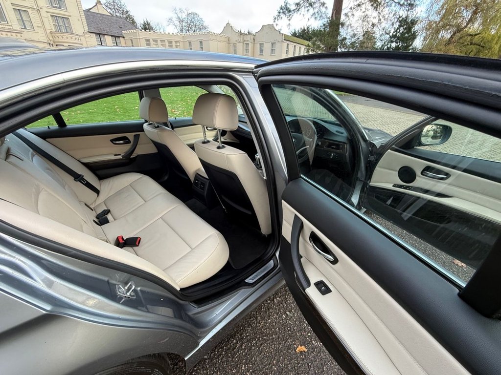 Used BMW 3 Series 2011 for sale - 76590903: Photo 25