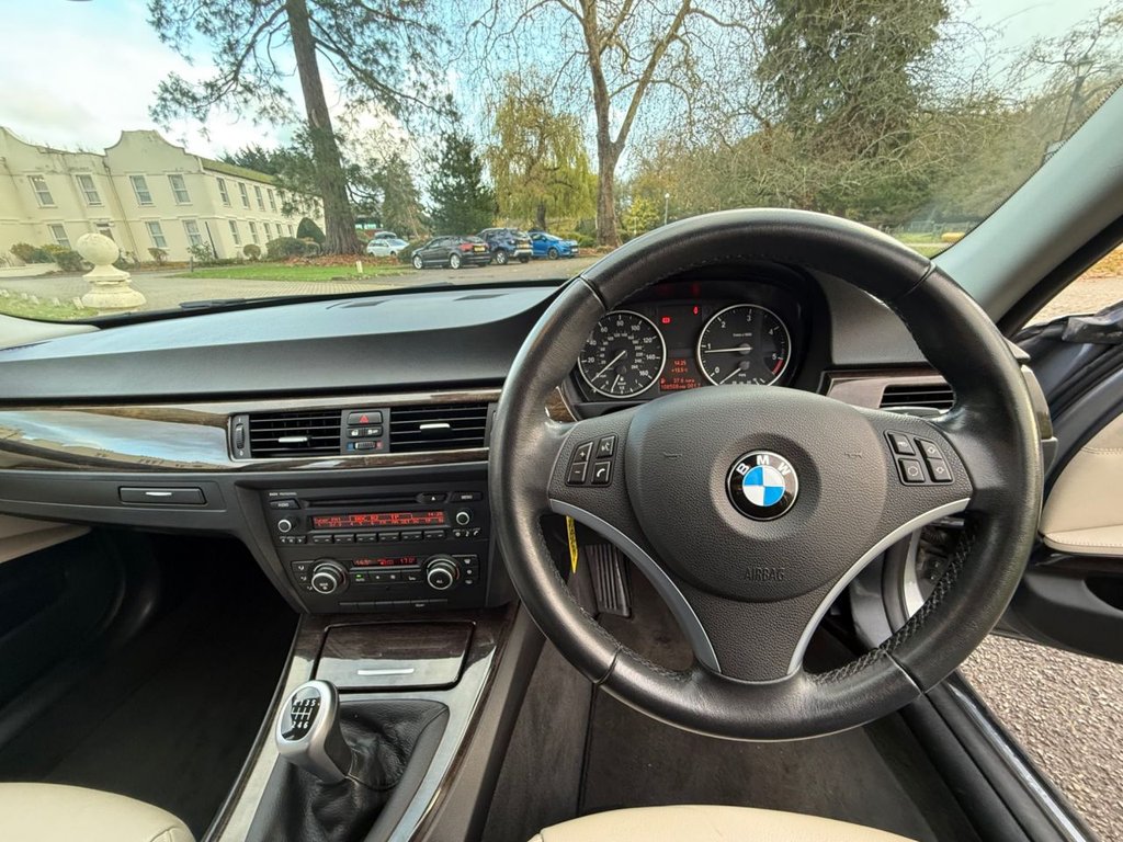 Used BMW 3 Series 2011 for sale - 76590903: Photo 31