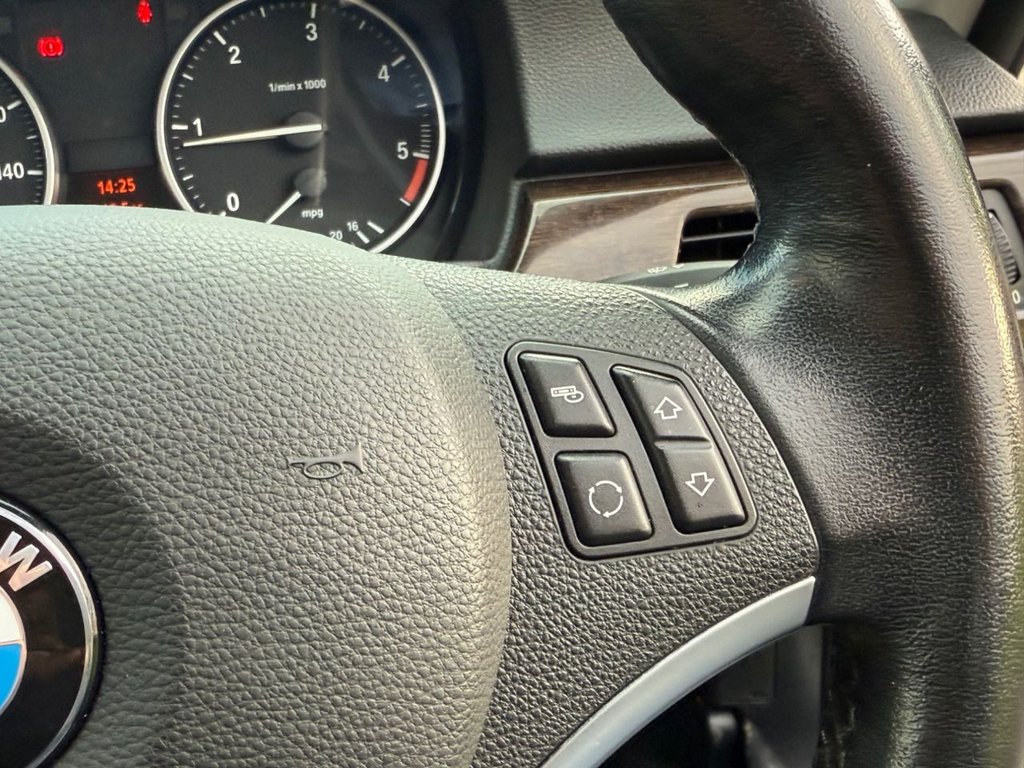 Used BMW 3 Series 2011 for sale - 76590903: Photo 33