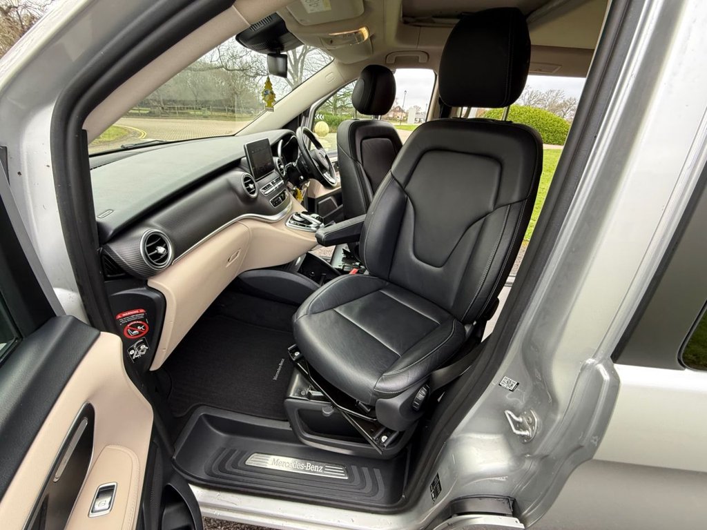 Used Mercedes-Benz V-Class 2019 for sale - 77212540: Photo 23