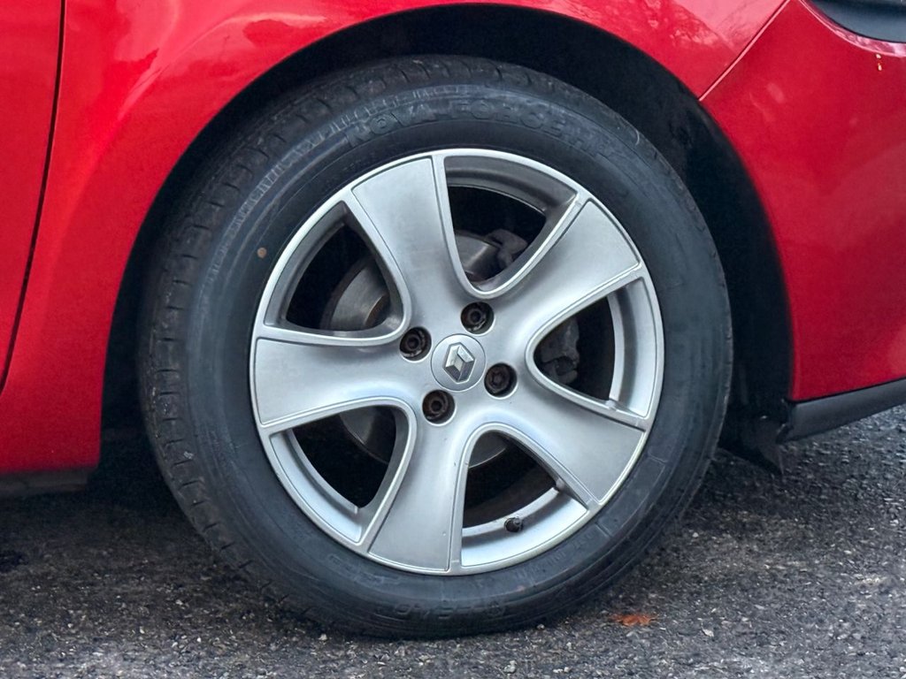 Used Renault Clio 2014 for sale - 76724882: Photo 17