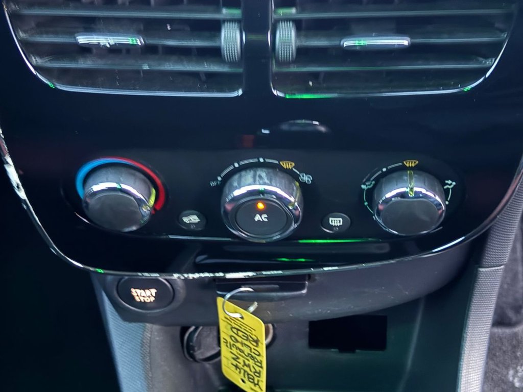 Used Renault Clio 2014 for sale - 76724882: Photo 24