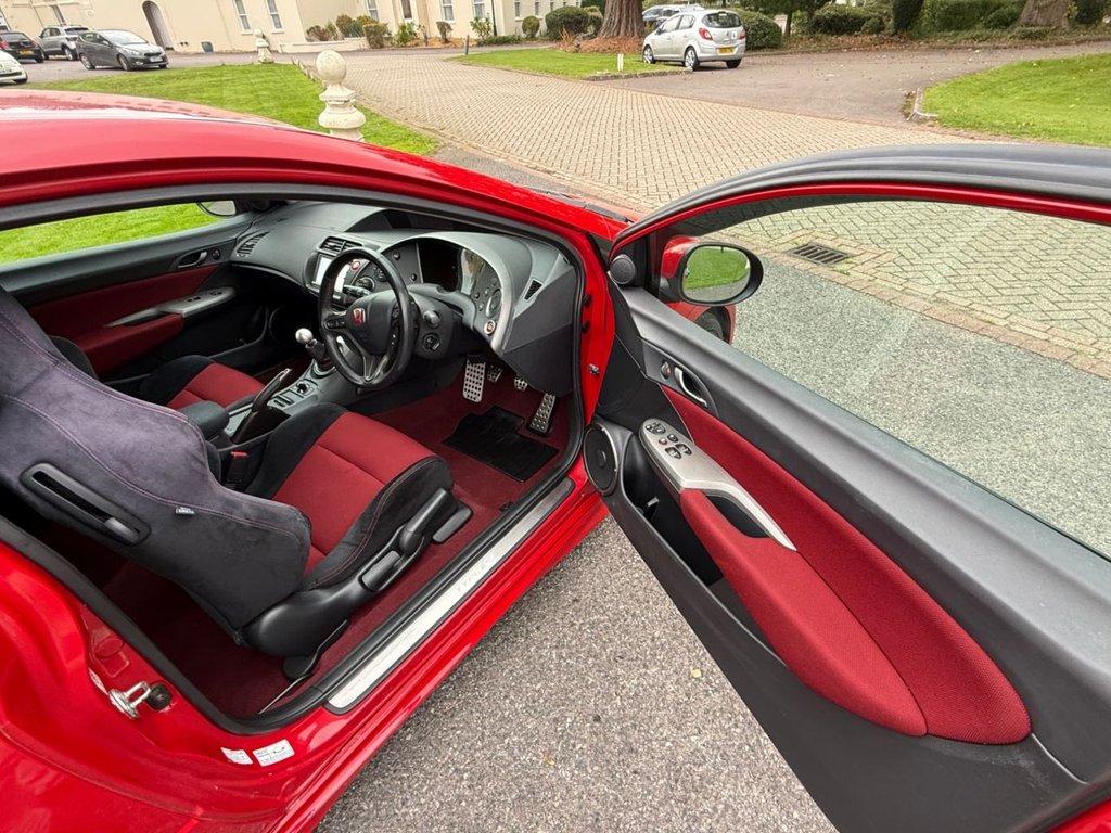 Used Honda Civic 2009 for sale - 76092488: Photo 29