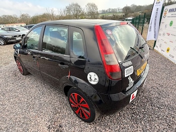 Used Ford Fiesta 2005 for sale - 77806012: Photo