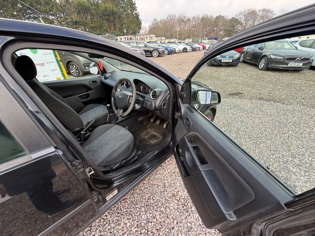 Used Ford Fiesta 2005 for sale - 77806012: Photo 8