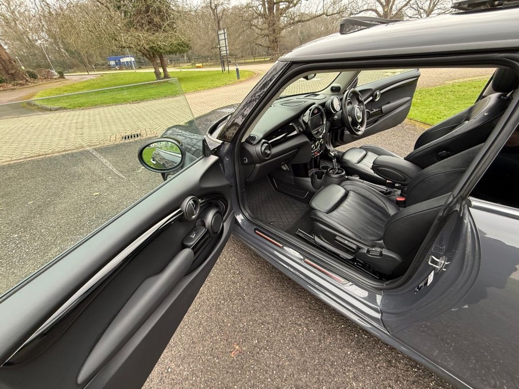 Used MINI Hatch 2018 for sale - 77327630: Photo 21