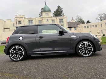 Used MINI Hatch 2018 for sale - 77327630: Photo