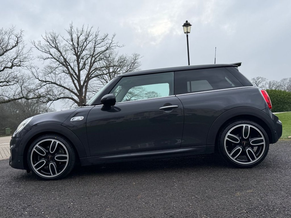 Used MINI Hatch 2018 for sale - 77327630: Photo 9