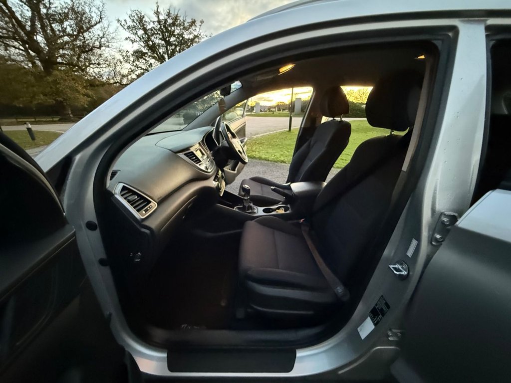 Used Hyundai TUCSON 2016 for sale - 76632055: Photo 21